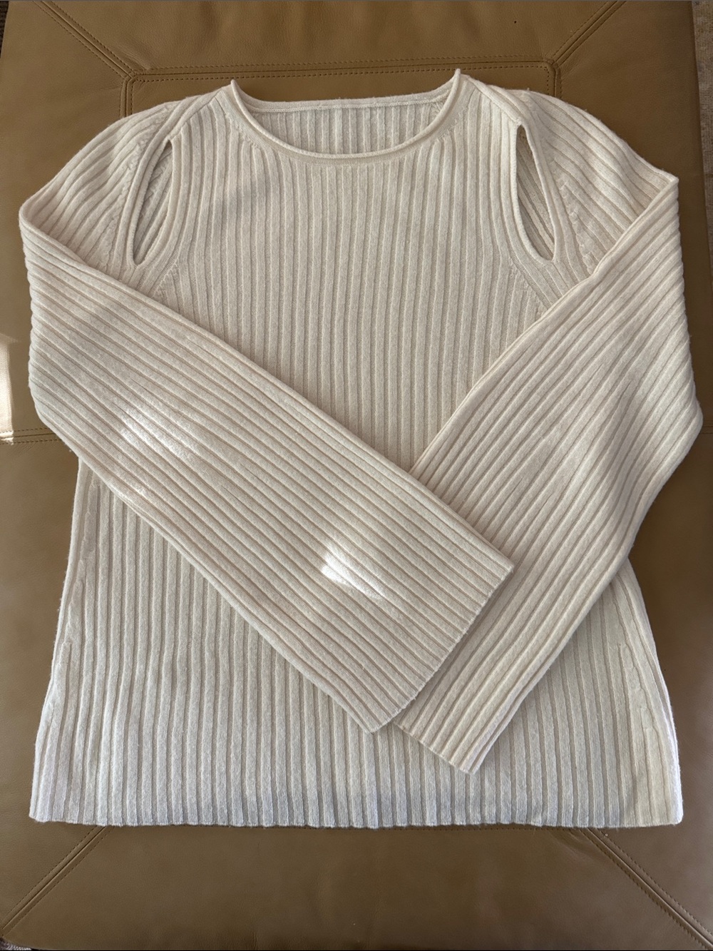 Vince Cream Ribbed Cold-Shoulder Crewneck Sweater 100 Cashmere